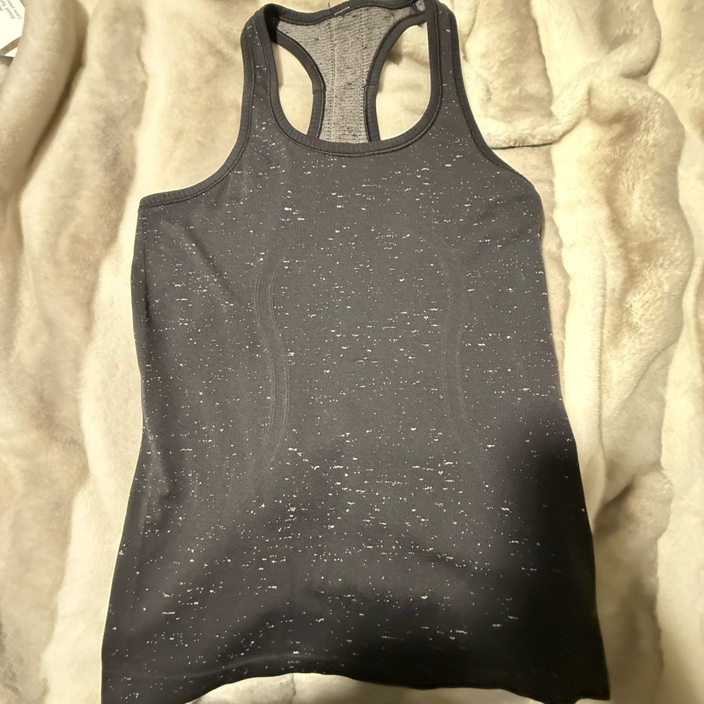 Lululemon Swiftly Tech Racerback size 6